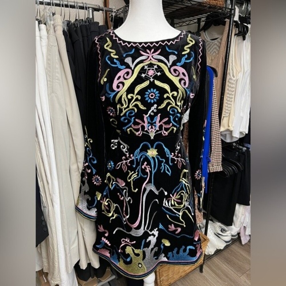 🌼 FINAL PRICE Foxiedox Fuji Embroidered Black Velvet Dress